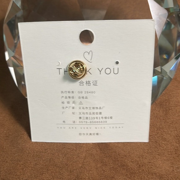 Unicorn enamel pin - Picture 4 of 4